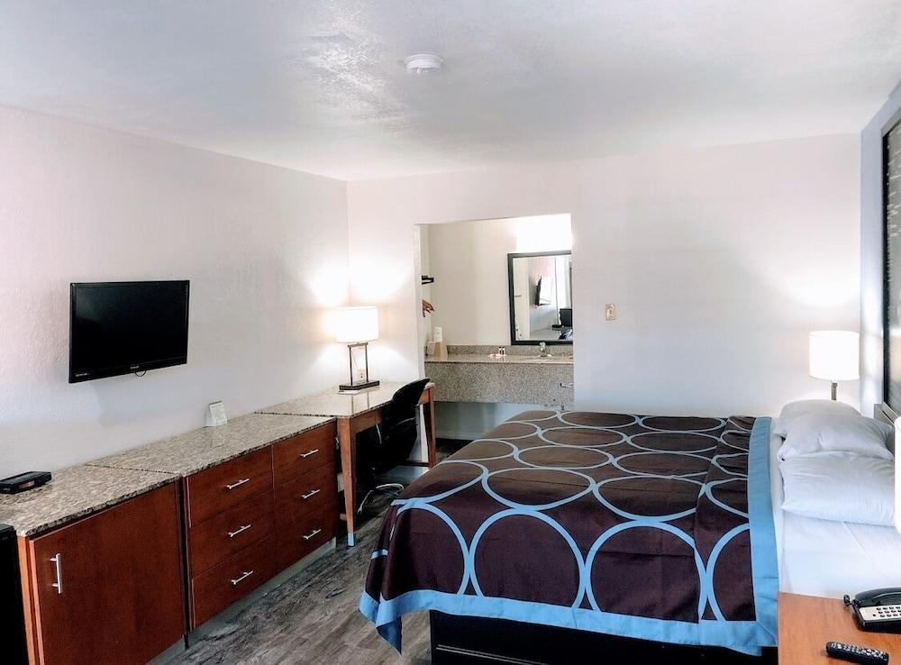 Super 8 By Wyndham - Canton, Texas Bagian luar foto