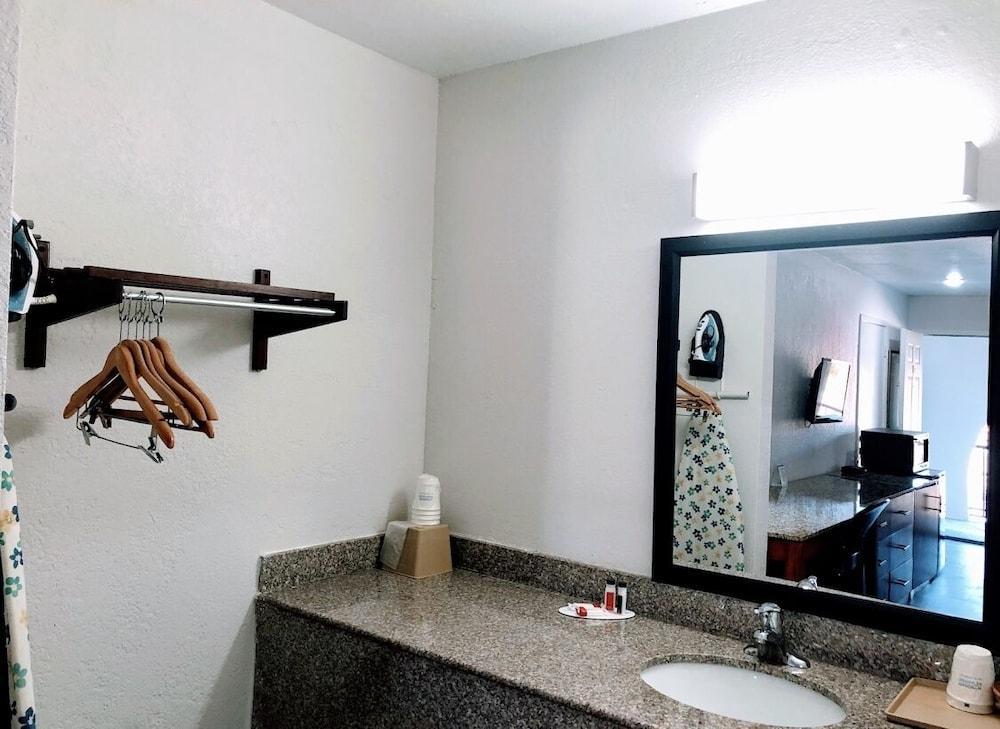 Super 8 By Wyndham - Canton, Texas Bagian luar foto